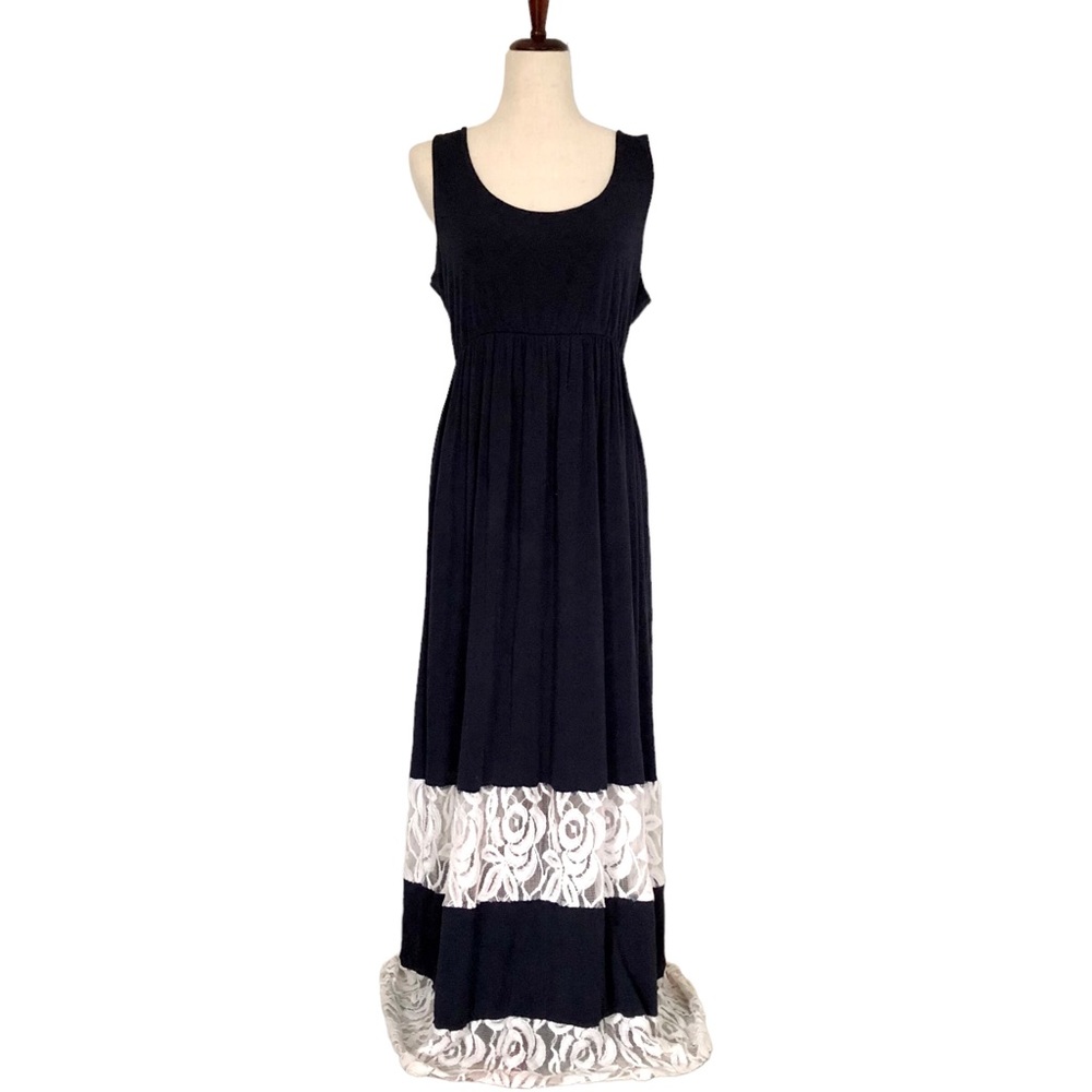 Pinkblush Maternity Sleeveless Scoop Neck Knit Maxi Dress with Lace Detail Large